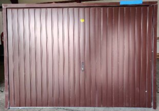 Brama garażowa uchylna 2660×1870 ocieplona brąz